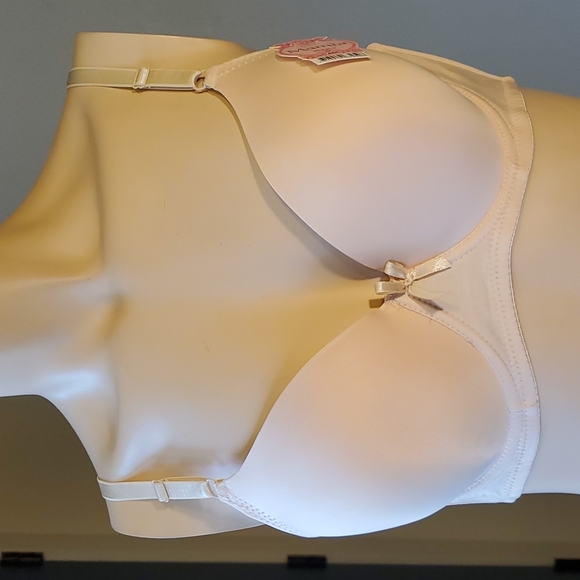 Mamia | Intimates & Sleepwear | Nwt Nude C Cup Padded Under Wired Bra | Poshmark